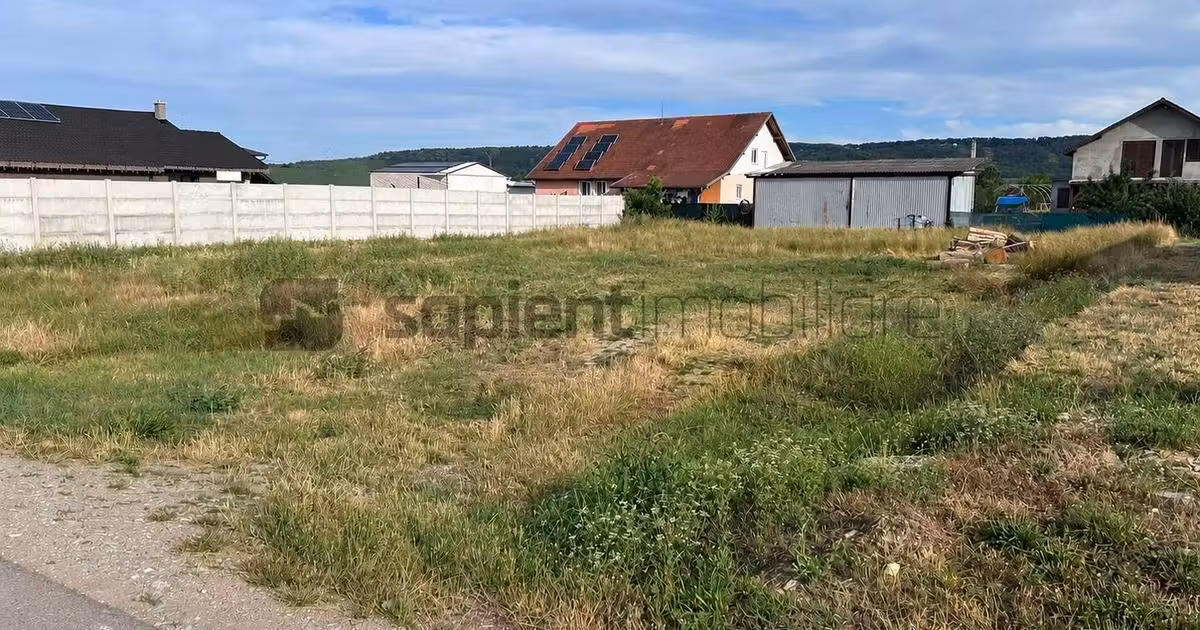 Teren agricol extravilan de vânzare de 1009 mp, în Fughiu