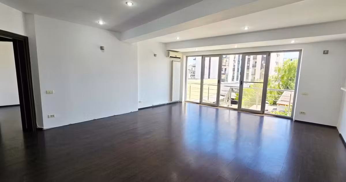 Apartament de vânzare cu 4 camere în zona Mihai Bravu, Sector 3