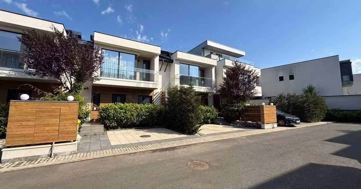 Casă individuală de vânzare cu 4 camere în zona Chitila, Sector 1