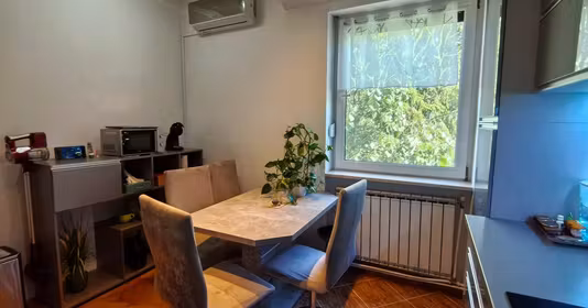 Apartament Cetate