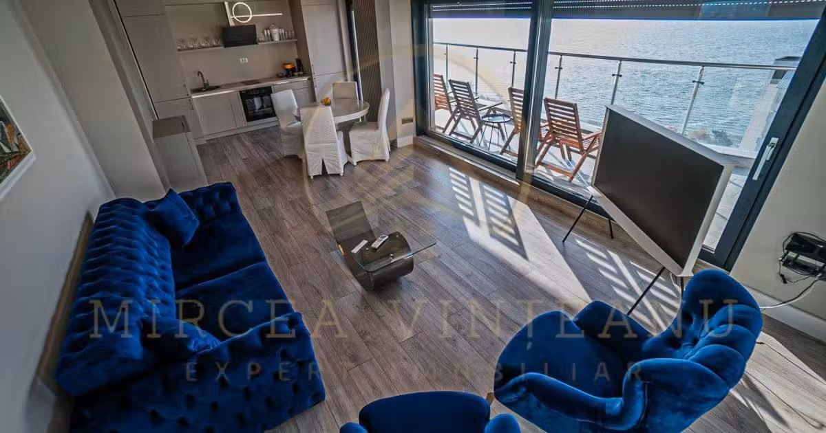 Apartament de vânzare cu 3 camere, mobilat în Mamaia