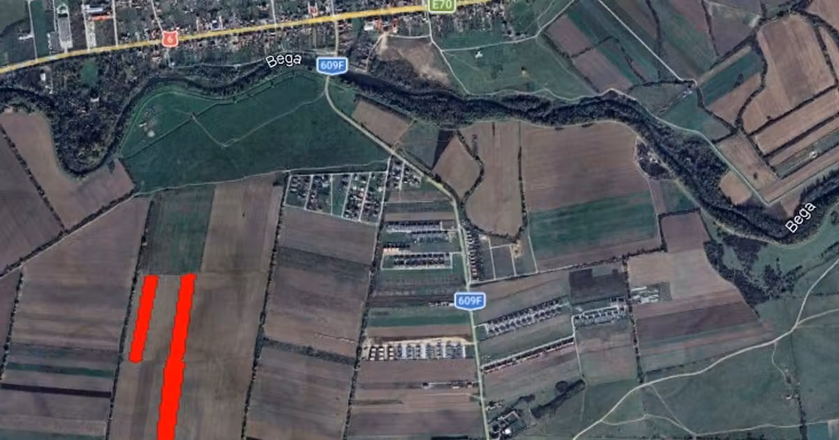 Teren agricol intravilan de vânzare de 23000 mp, în Bucovăț (Remetea Mare)