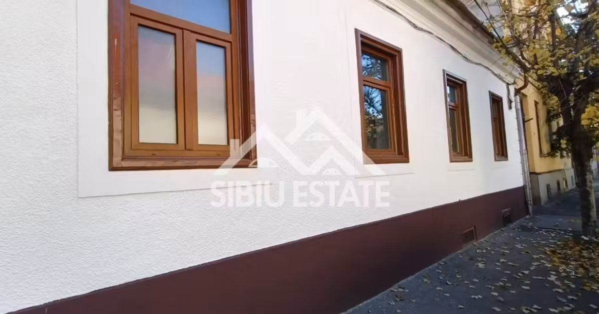 Apartament de vânzare cu 2 camere în zona Central, Sibiu