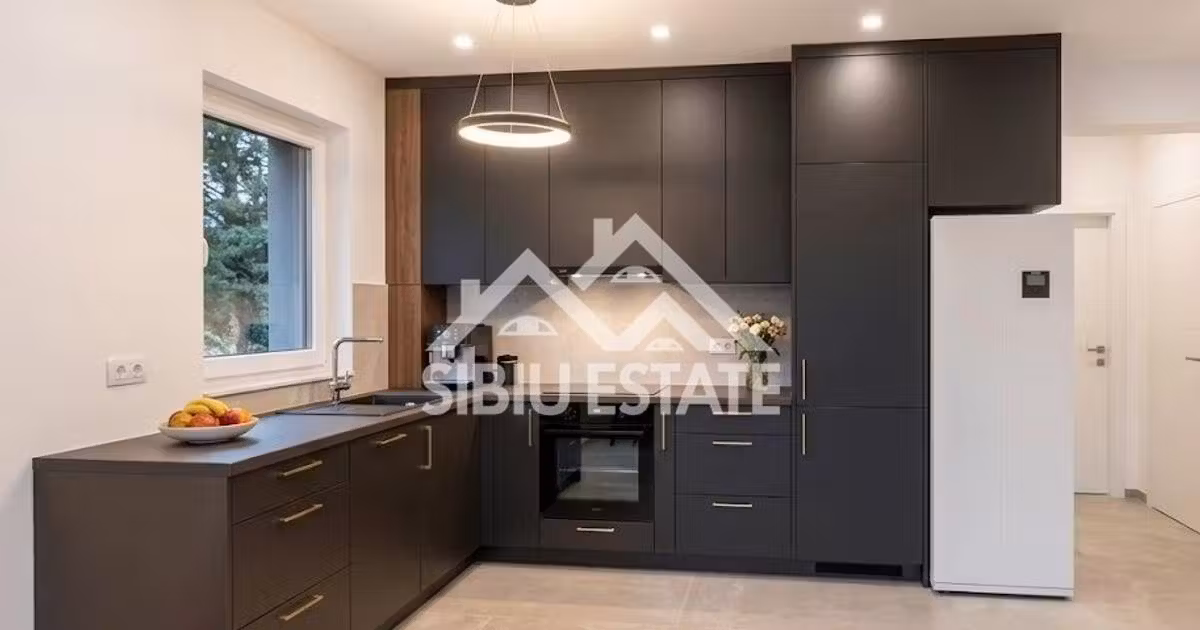 Apartament de vânzare cu 2 camere în Cristian