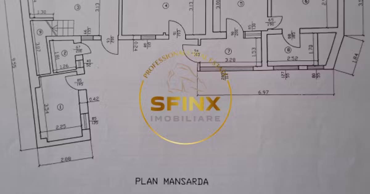 Casă individuală de vânzare cu 13 camere în Sinaia