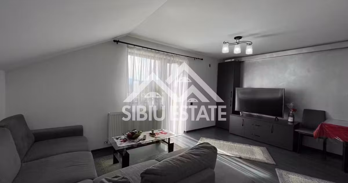 Apartament de vânzare cu 3 camere, mobilat în Șelimbăr