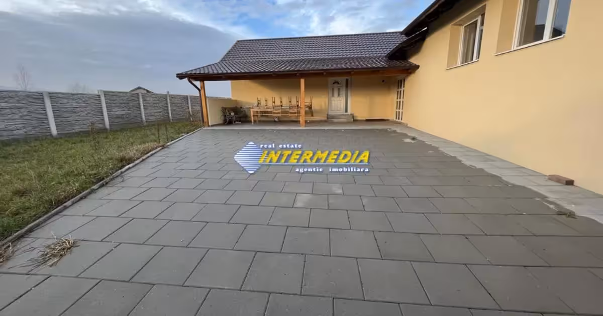 Casă individuală de vânzare cu 4 camere în zona Central, Alba Iulia