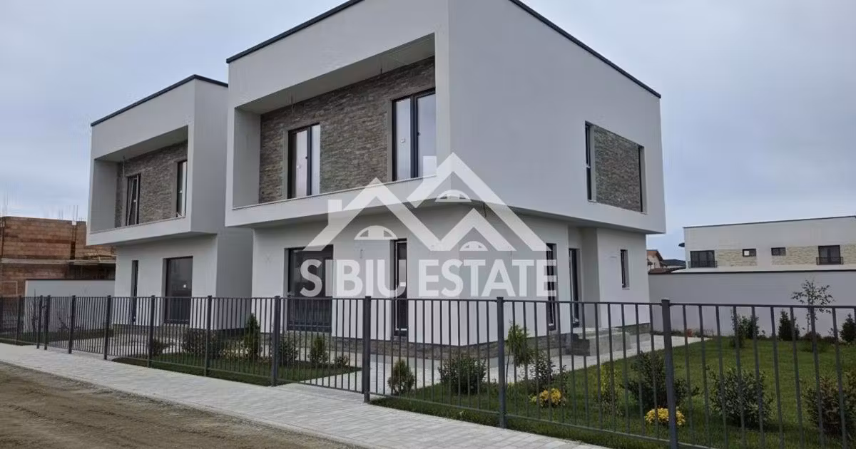 Casă individuală de vânzare cu 4 camere în Șelimbăr