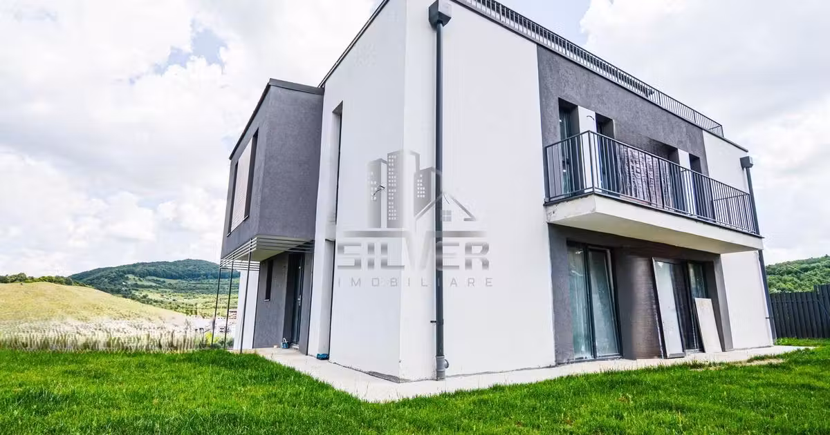 Duplex de vânzare cu 6 camere în Florești