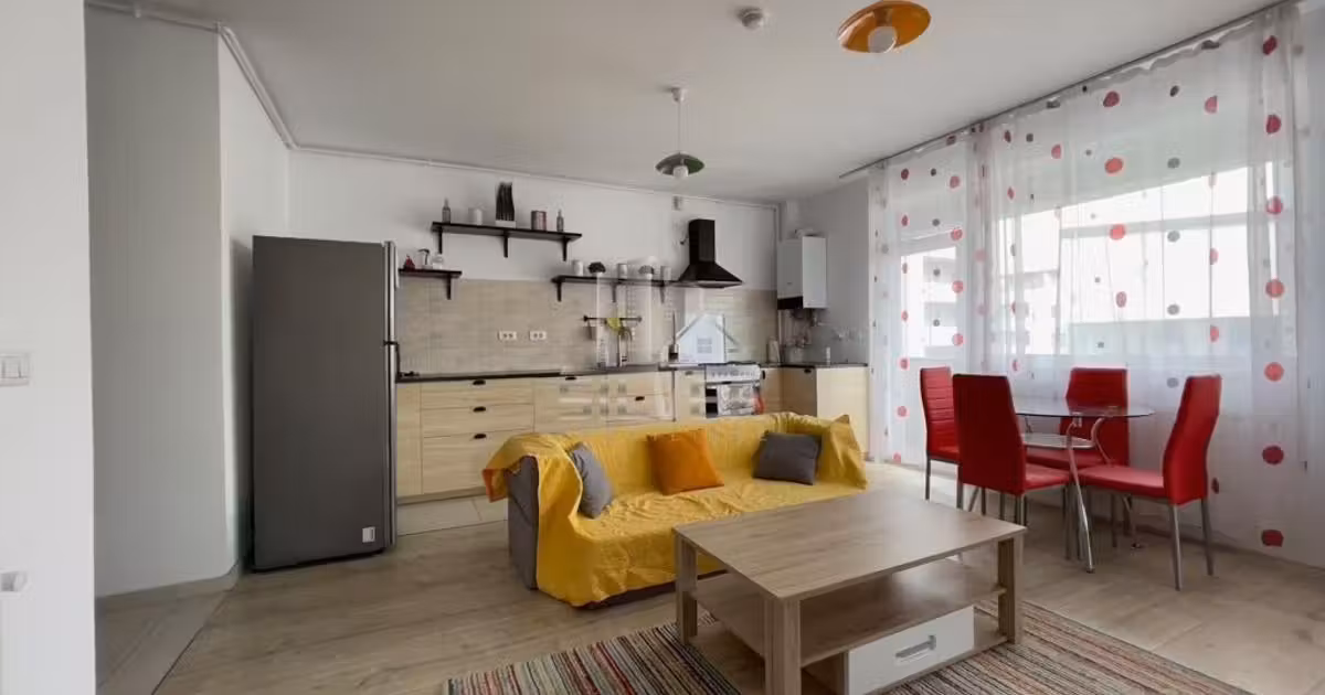 Apartament de vânzare cu 3 camere, mobilat în Florești