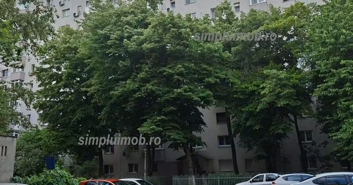 Apartament de vânzare cu 2 camere în zona Titan, Sector 3