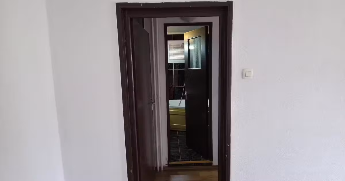 Apartament de vânzare cu 3 camere în zona Rahova, Sector 5