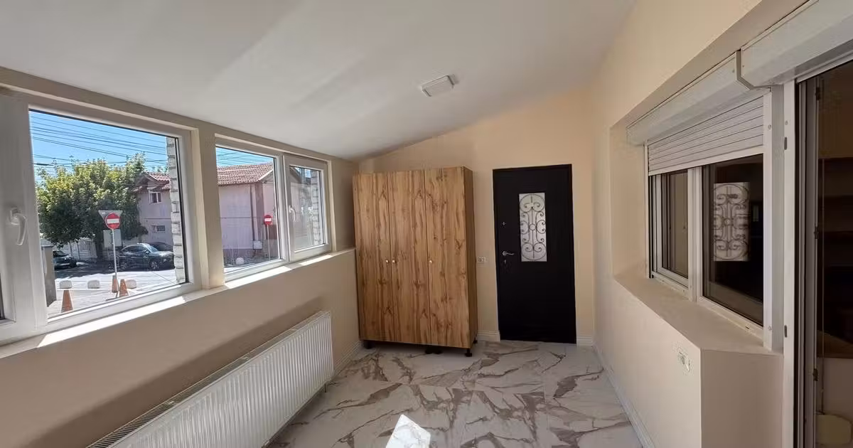 Spațiu comercial de vânzare 47 mp în zona Brâncoveanu, Sector 4