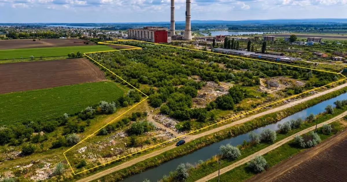 Teren Construcții intravilan de vânzare de 85000 mp, în Brăila