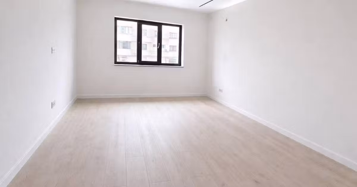 Apartament de vânzare cu 3 camere în zona Piața Centrală, Galați