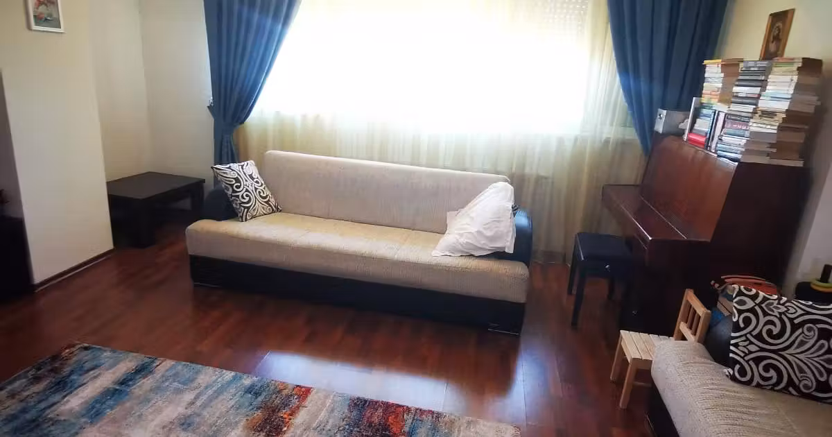 Apartament de vânzare cu 3 camere în zona Țiglina 1, Galați