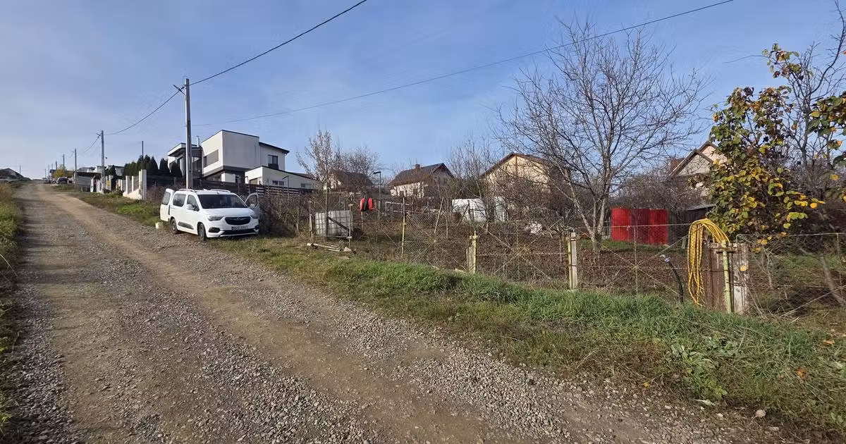 Teren Construcții intravilan de vânzare de 600 mp, în Rediu