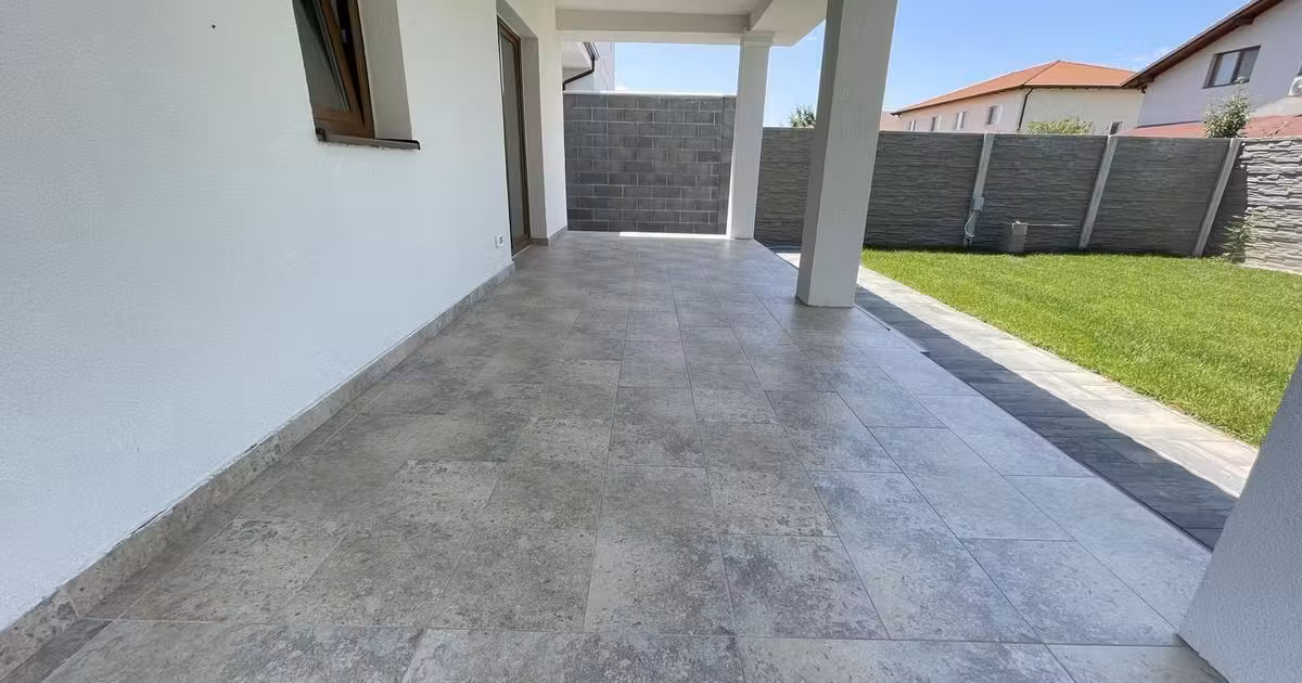 Duplex de vânzare cu 4 camere în Dumbrăvița