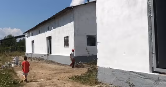 Spațiu comercial Est