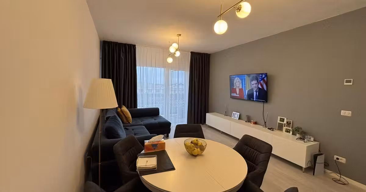 Apartament de vânzare cu 3 camere, mobilat în Dumbrăvița
