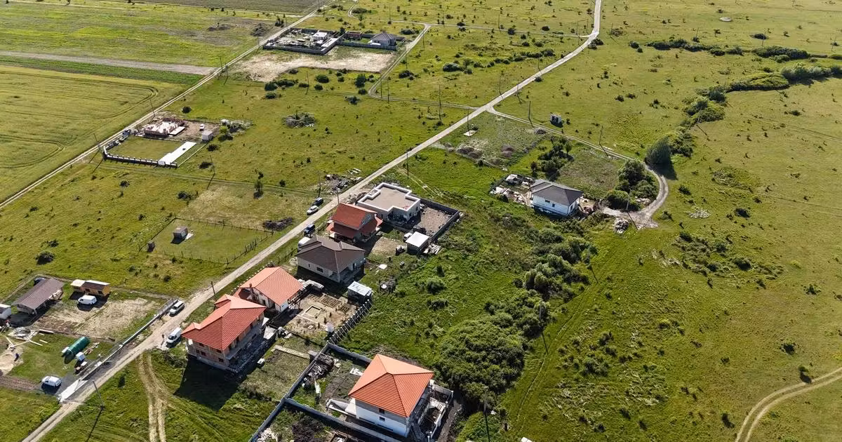 Teren Construcții intravilan de vânzare de 665 mp, în Moșnița Nouă