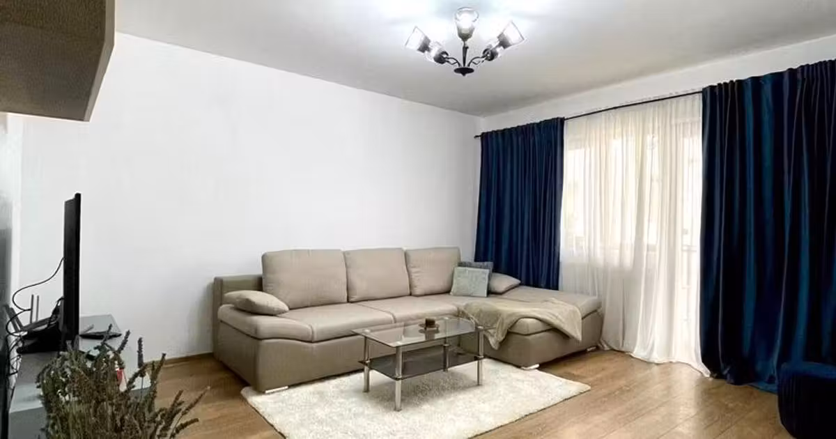 Apartament de vânzare cu 3 camere, mobilat în Giroc