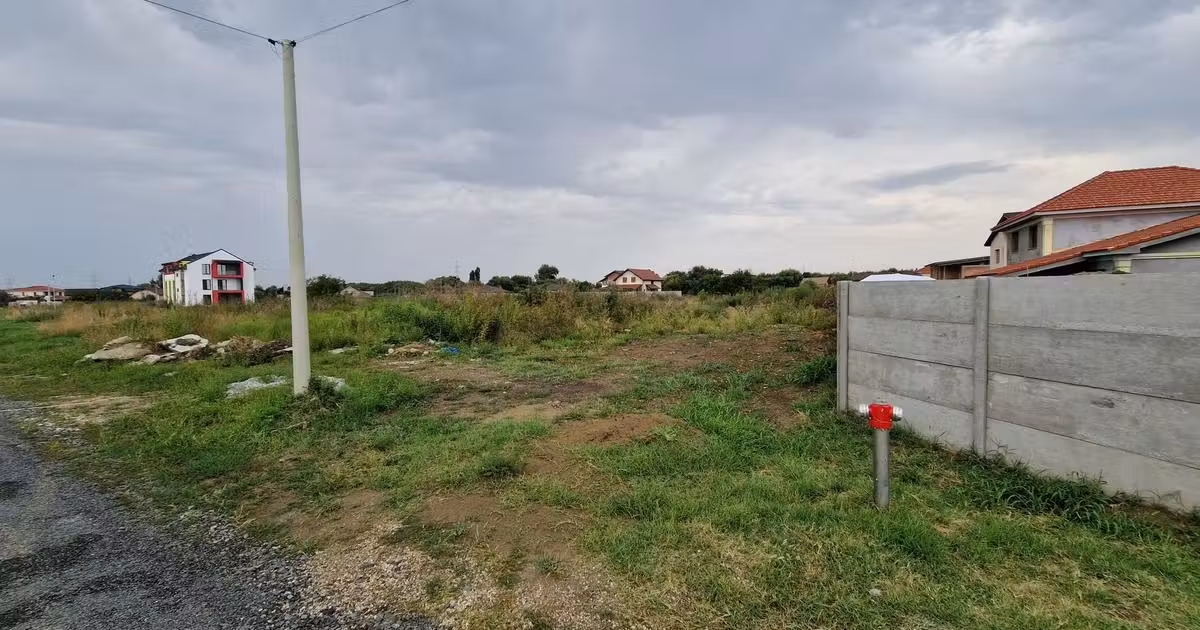 Teren Construcții intravilan de vânzare de 2046 mp, în Ghiroda