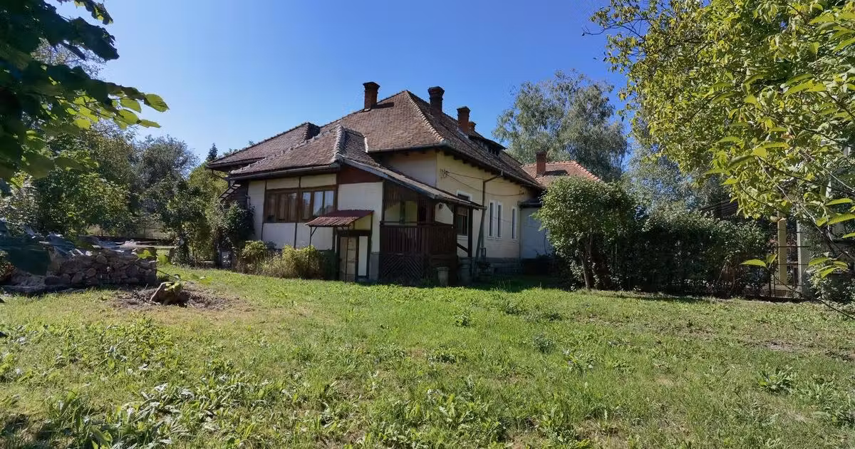 Casă individuală de vânzare cu 3 camere, mobilată în Gurahonț