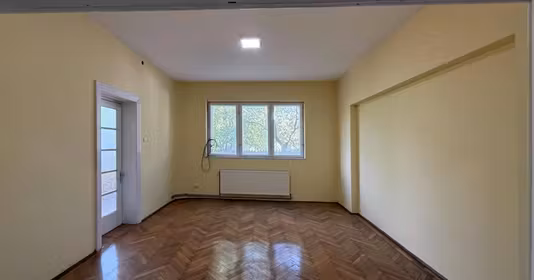 Casă Ultracentral
