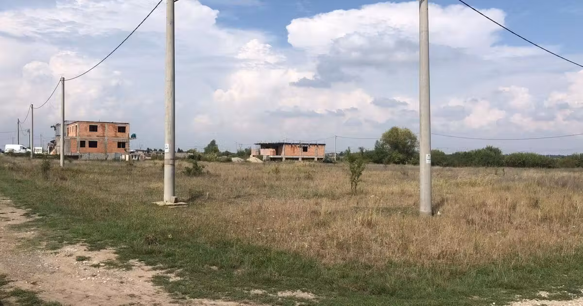 Teren Construcții intravilan de vânzare de 993 mp, în Moșnița Nouă