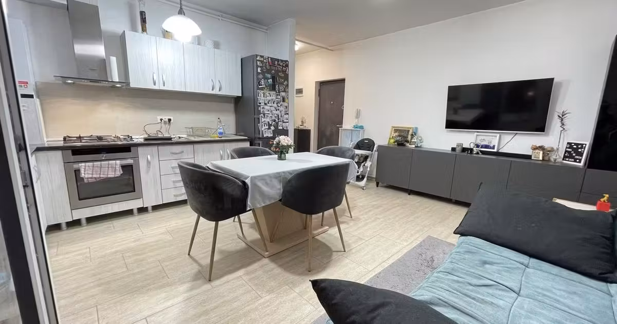 Apartament de vânzare cu 2 camere, mobilat în Dumbrăvița
