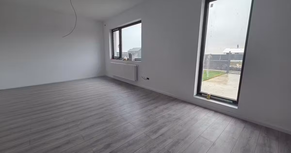 Casă individuală de vânzare cu 3 camere în Clinceni