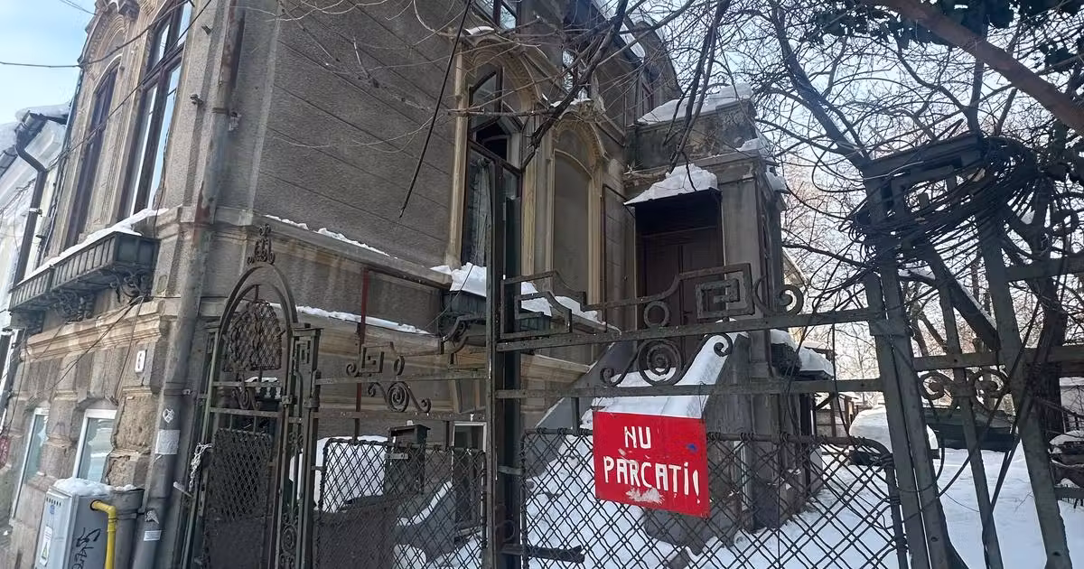 Casă individuală de vânzare cu 10 camere în zona Grădina Icoanei, Sector 2