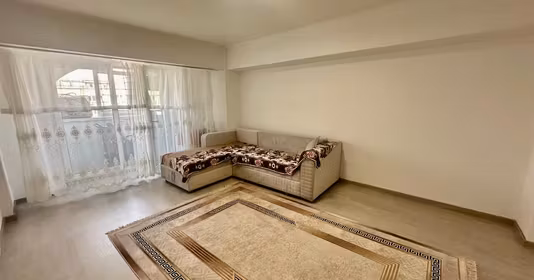 Apartament Titan