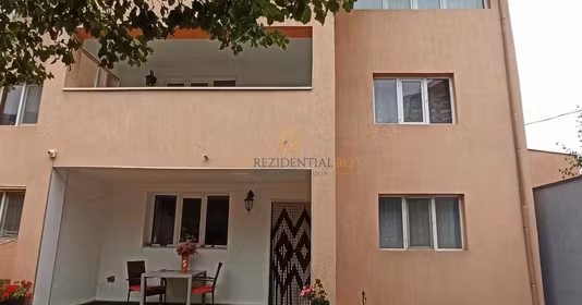 Casă Titan