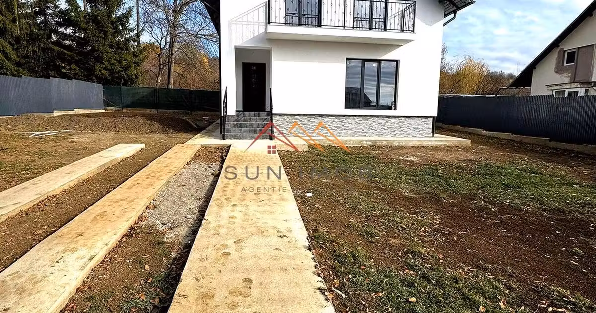 Casă individuală de vânzare cu 4 camere în Cornu