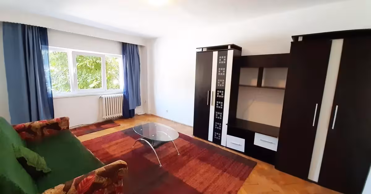 Apartament de vânzare cu 3 camere în zona Cetate, Alba Iulia