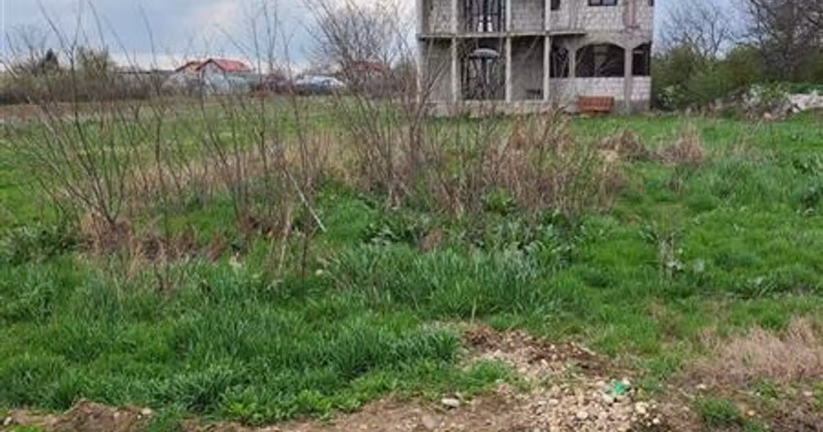 Teren Construcții intravilan de vânzare de 1237 mp, în Domnești