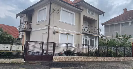 Casă Central