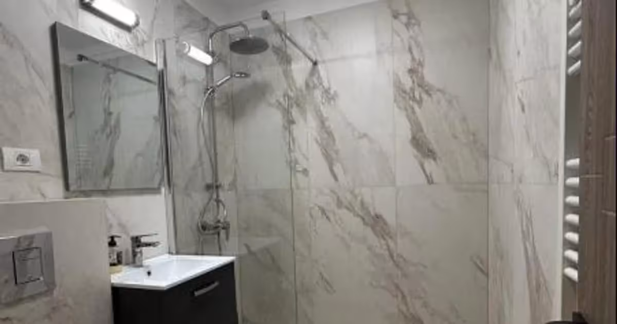 Apartament de vânzare cu 2 camere în zona Tomis III, Constanța