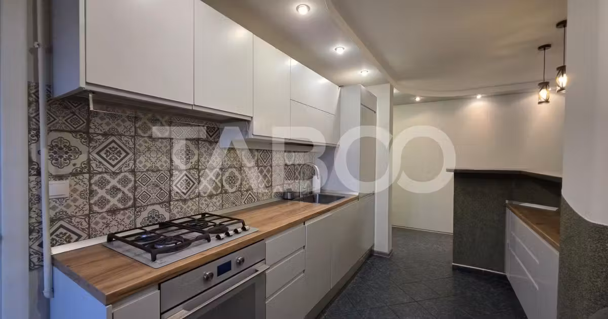 Apartament de vânzare cu 4 camere, mobilat în Sebeș