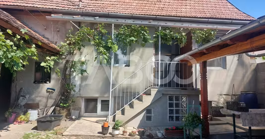Casă Cisnădie