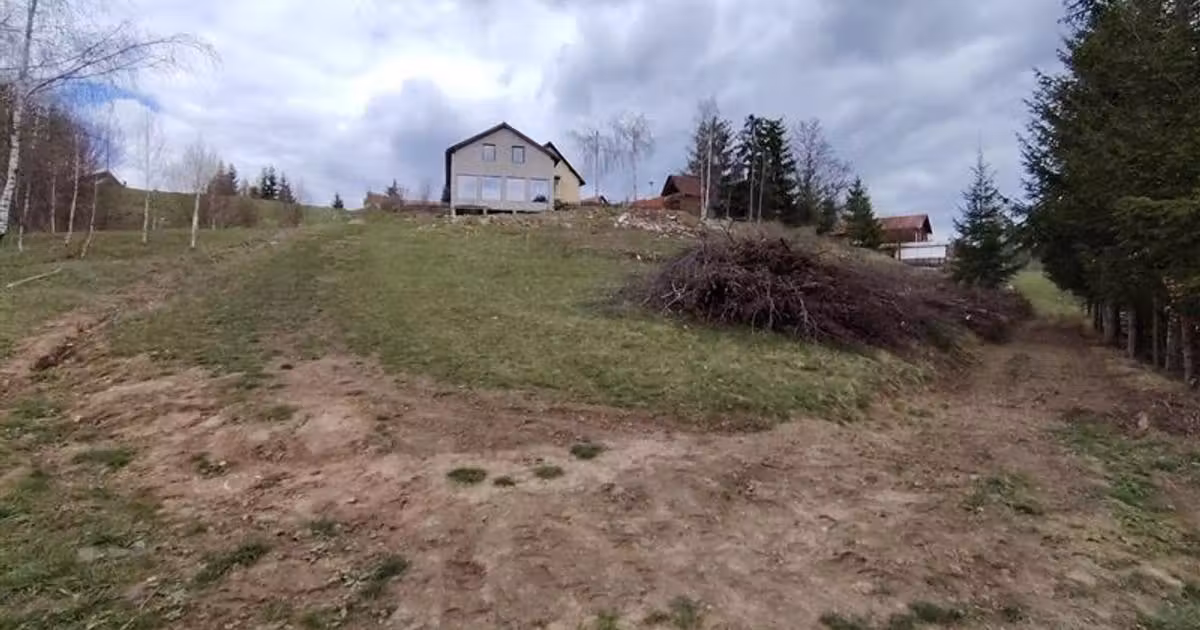 Teren Construcții intravilan de vânzare de 1336 mp, în Izvoru Mureșului