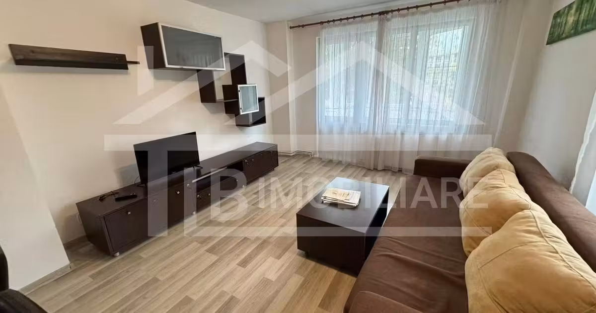 Apartament de vânzare cu 3 camere, mobilat în zona Central, Târgu Mureș