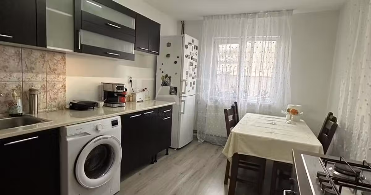 Casă individuală de vânzare cu 4 camere în Apahida