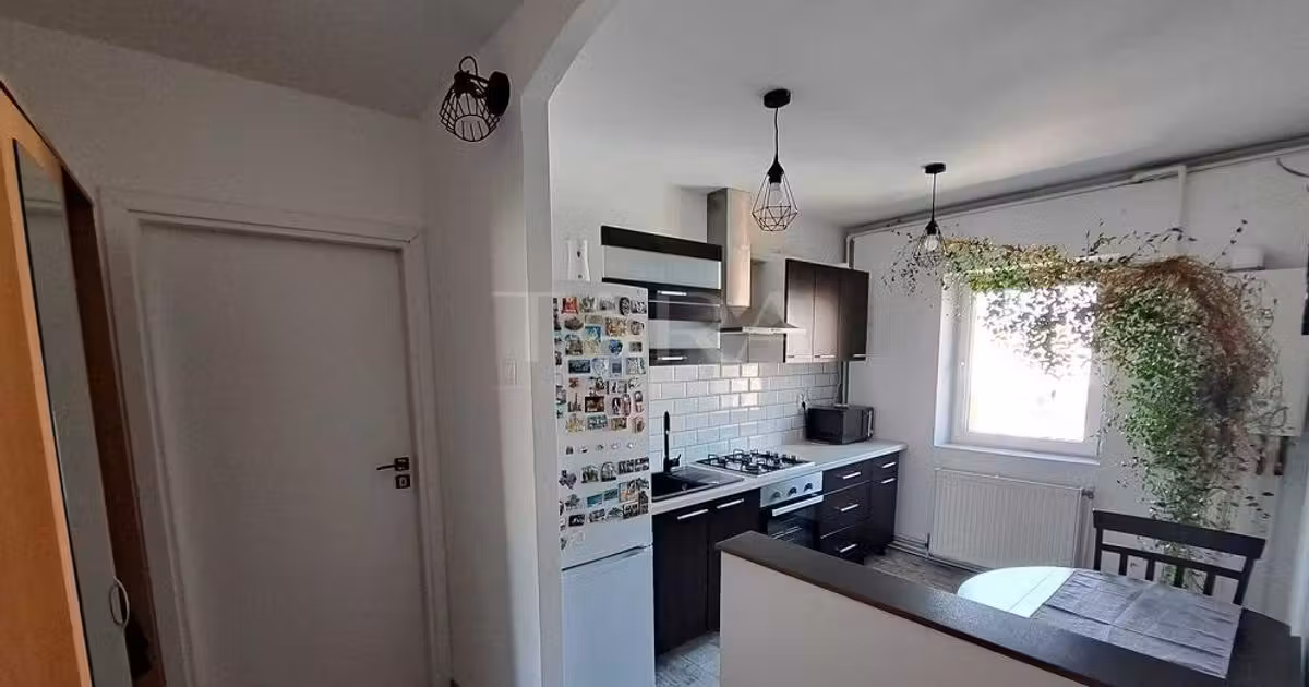 Apartament de vânzare cu 2 camere, mobilat în zona Mănăștur, Cluj-Napoca