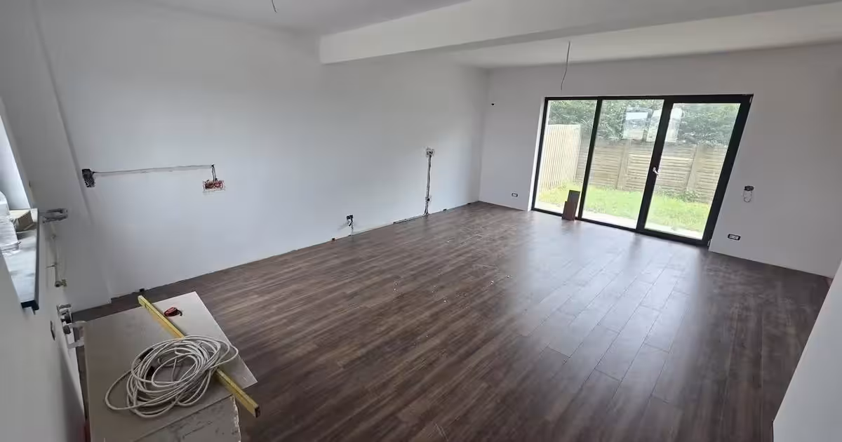 Casă de vânzare cu 4 camere în Chișoda