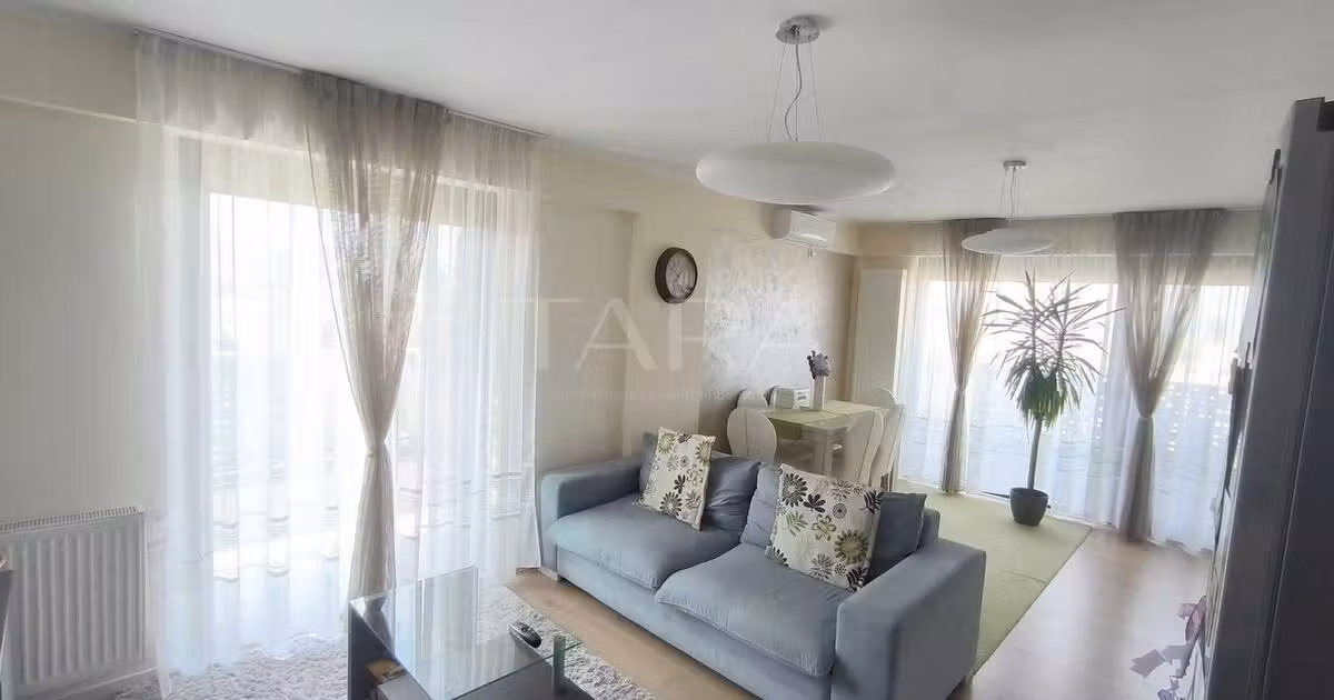 Apartament de vânzare cu 4 camere, mobilat în zona Europa, Cluj-Napoca