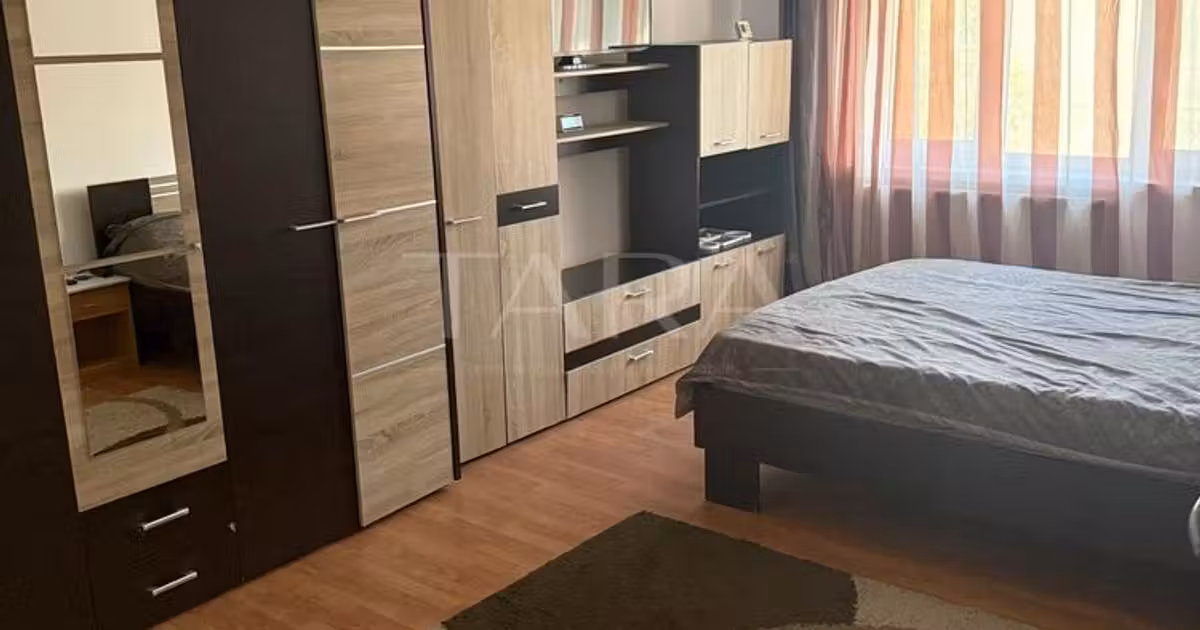 Apartament de vânzare cu 3 camere, mobilat în zona Plopilor, Cluj-Napoca