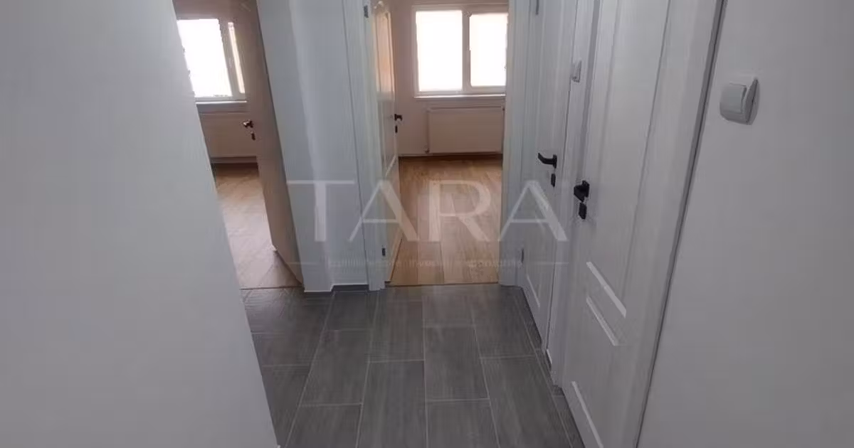 Apartament de vânzare cu 3 camere în zona Mănăștur, Cluj-Napoca